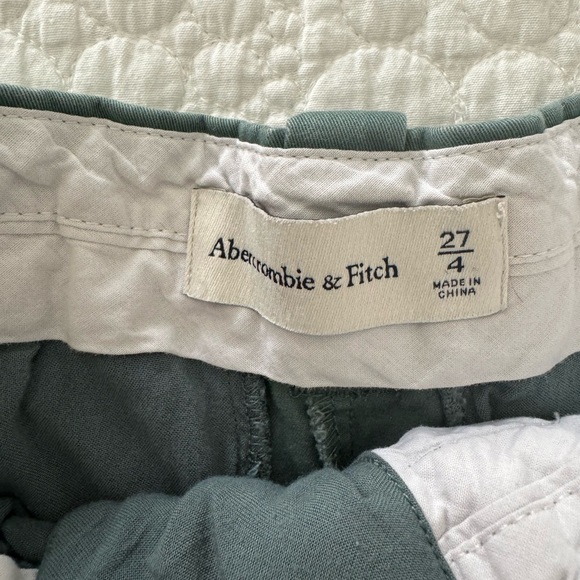 Abercrombie Twill Pleated Ultra Wide Leg Pant (size 27, color: green) - Picture 5 of 5